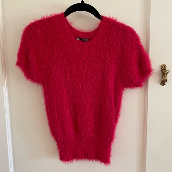NOWT Zara Pink Knit Fuzzy Top - Picture 1 of 4